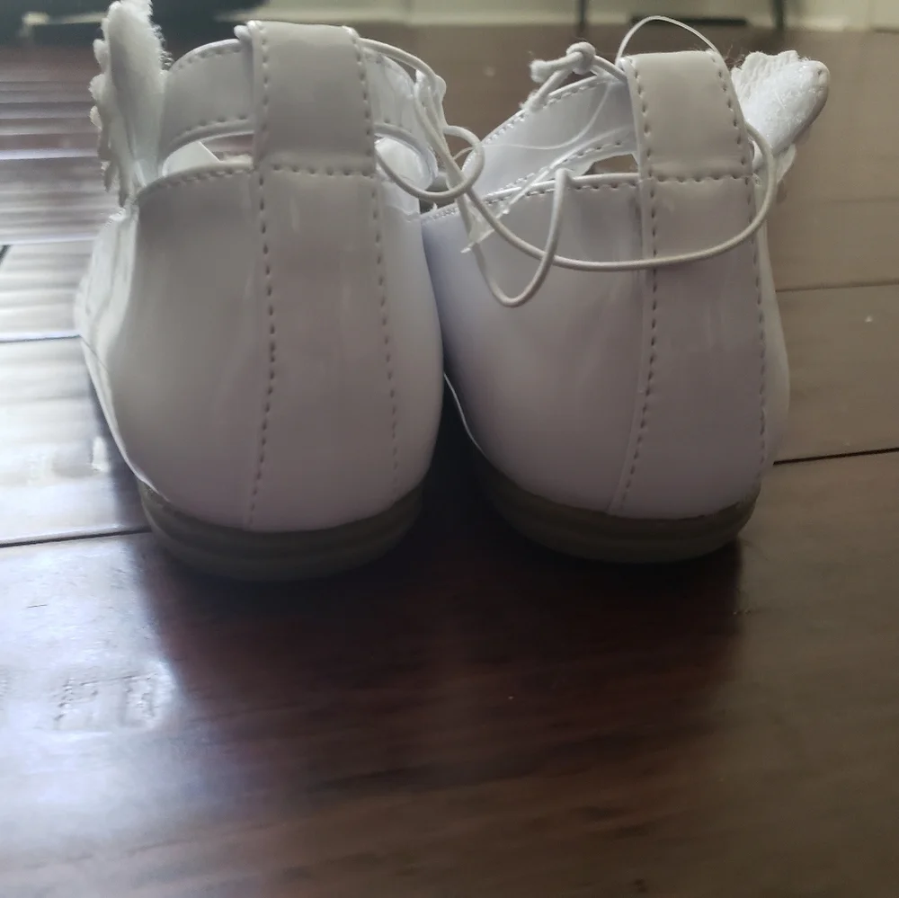 Girls White Dress Shoes